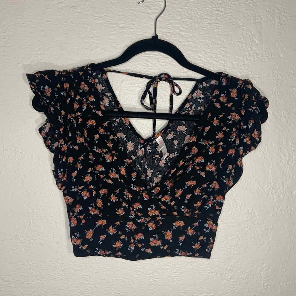 XHILARATION Black Crop Top with Flowers Size XS